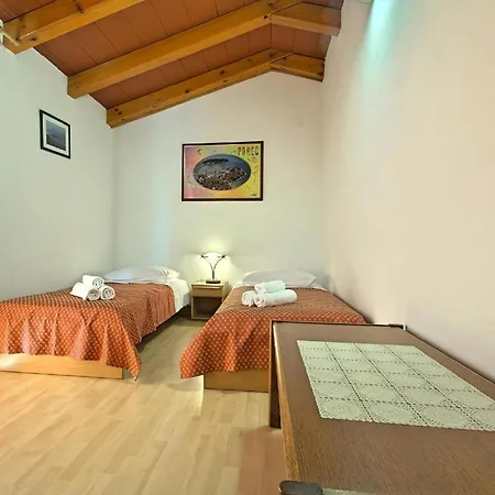 Holiday home Klimatisiertes Maria Mit Pool