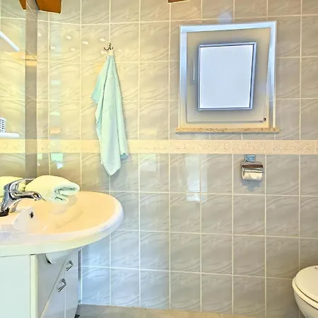 Holiday home Klimatisiertes Maria Mit Pool Porec