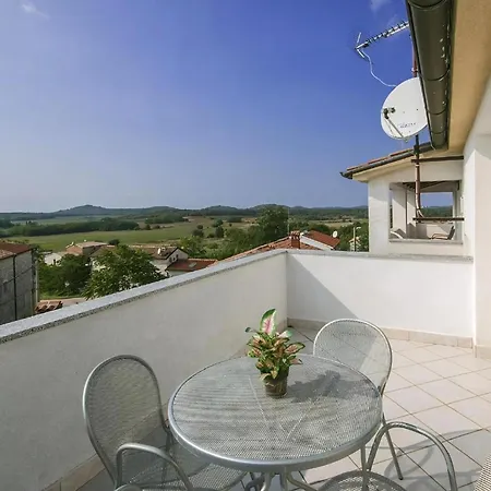 Klimatisiertes Maria Mit Pool Holiday home Porec