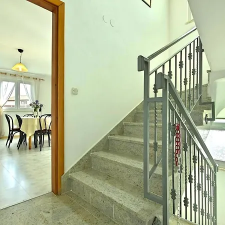 Klimatisiertes Maria Mit Pool Holiday home Porec